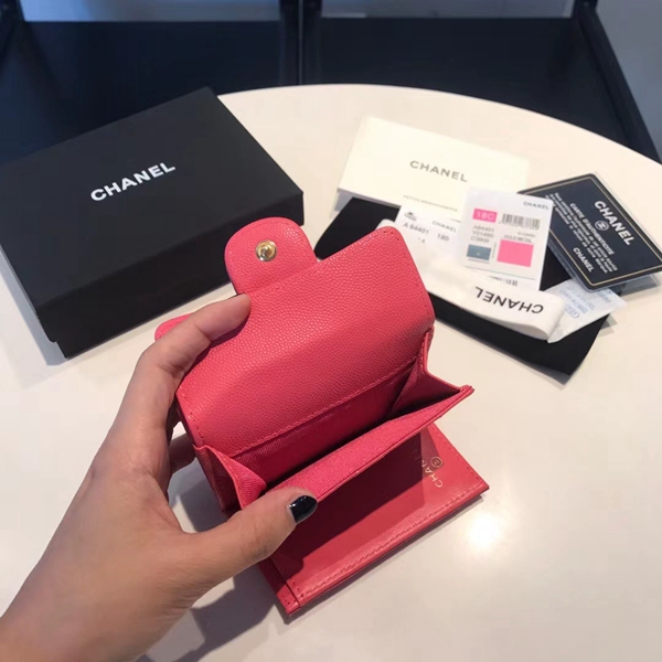 シャネル財布全体デザイン